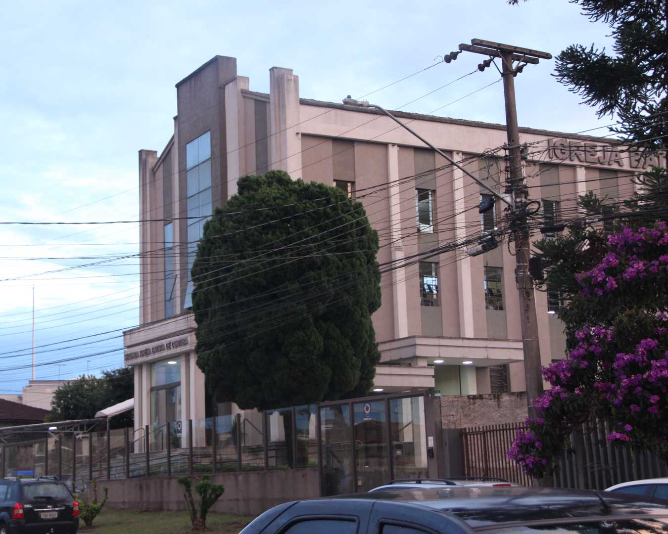 Entrada da Segunda Igreja Batista de Curitiba